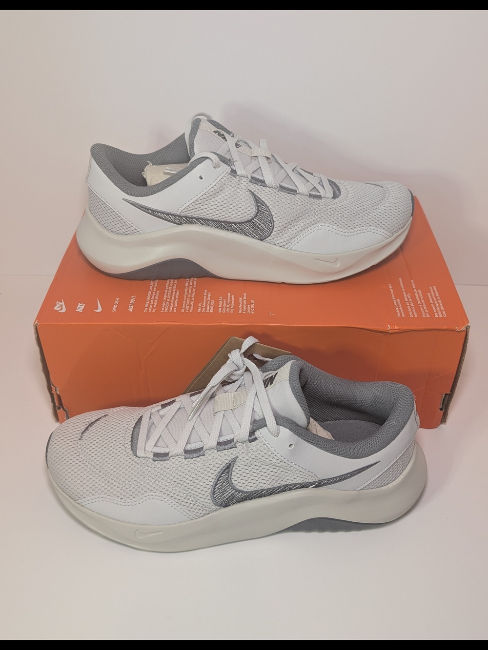 Nike Legend Essential 3 Next Nature Photon Dust Sneakers DM1120-005 Mens Size 8